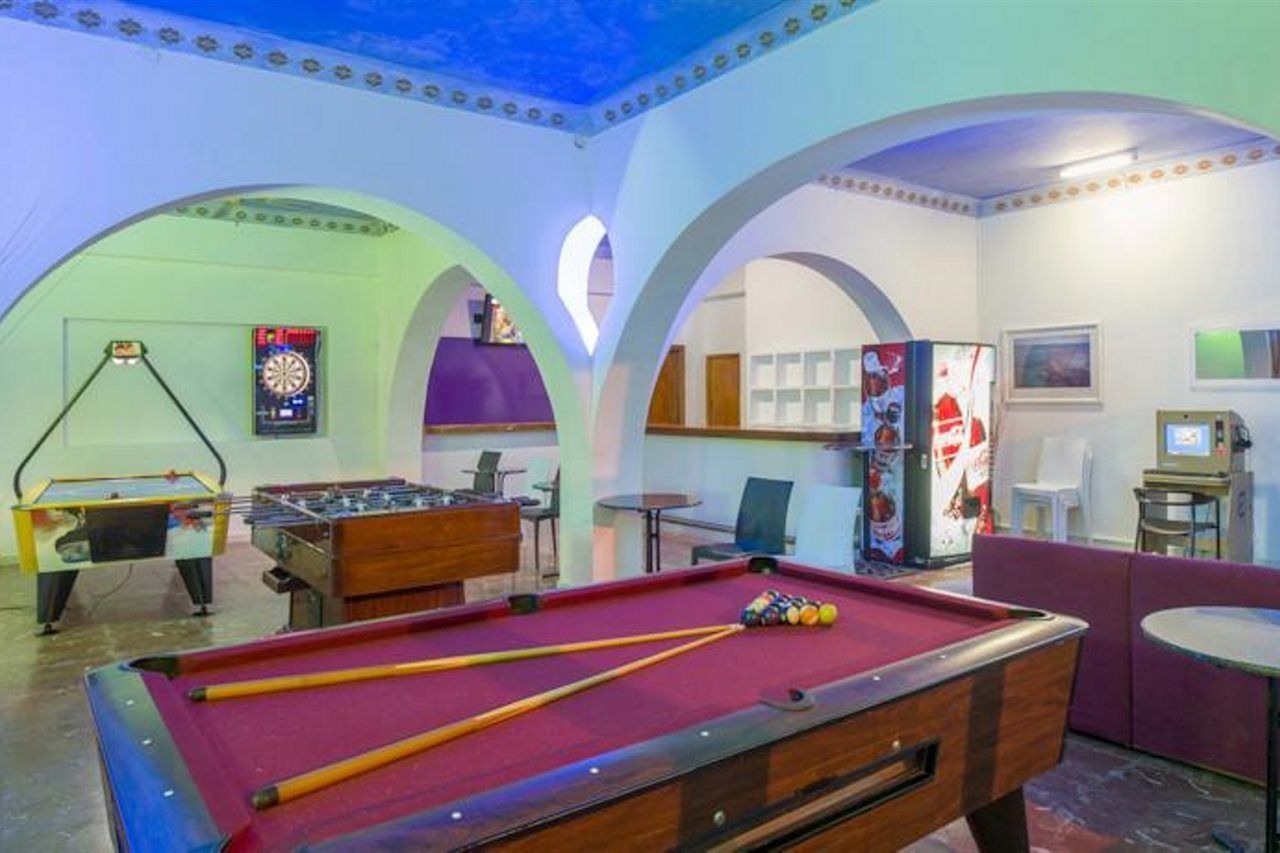 Alicante Hotel *
