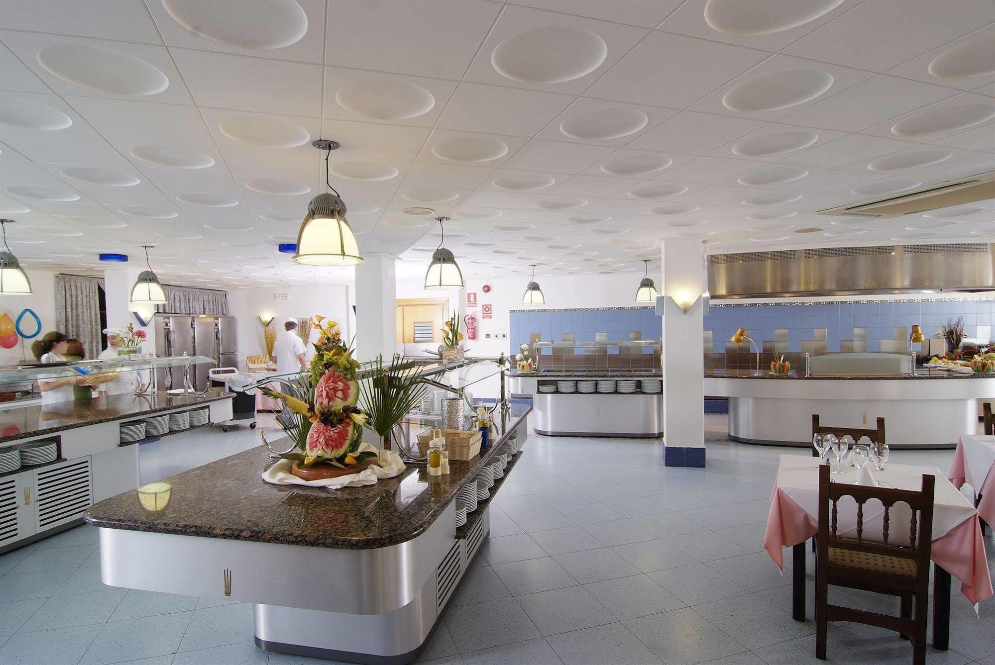 Invisa Ereso 3* Es Canar (Ibiza)