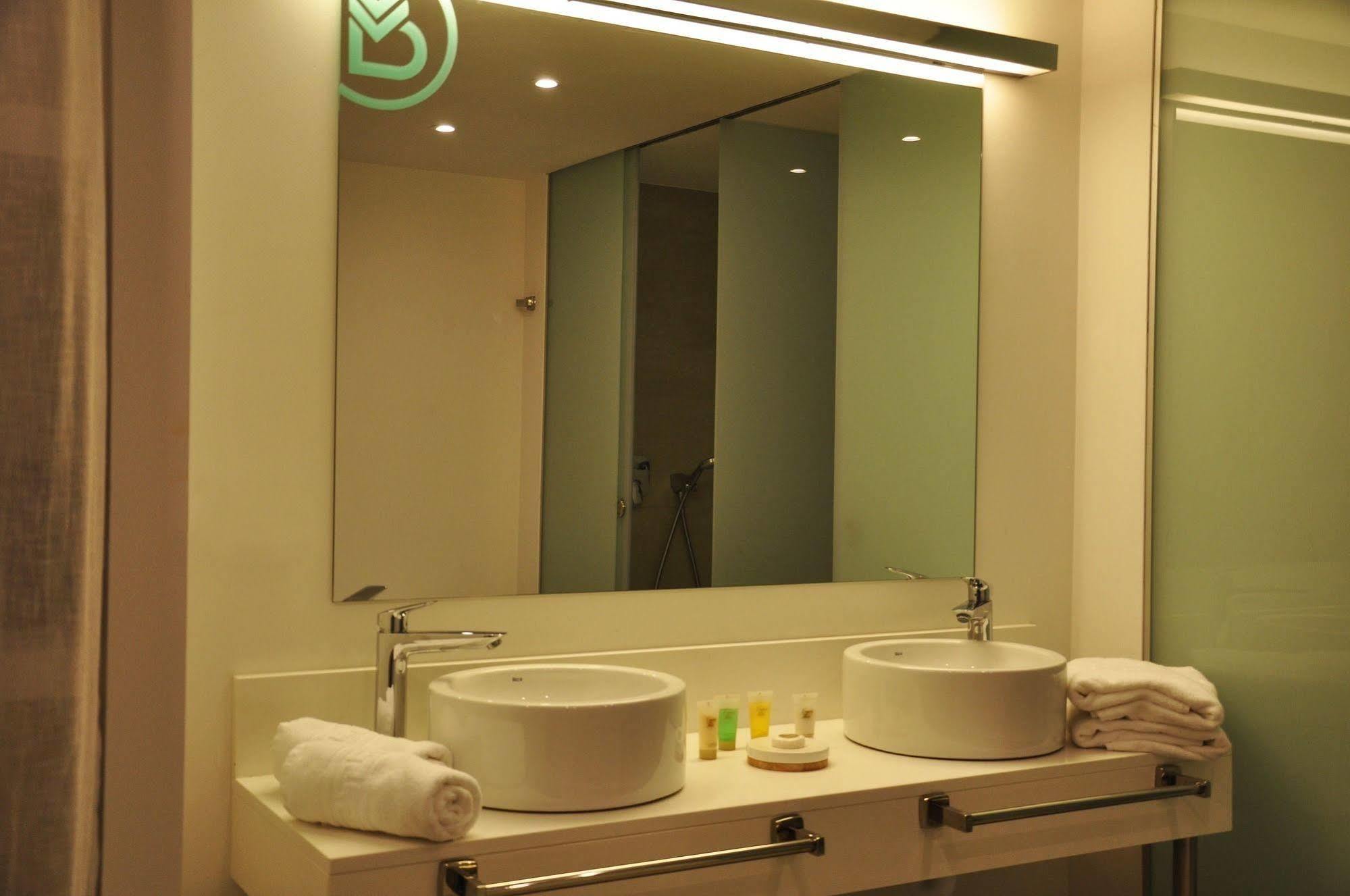 Hotel B-llobet Sun & Confort