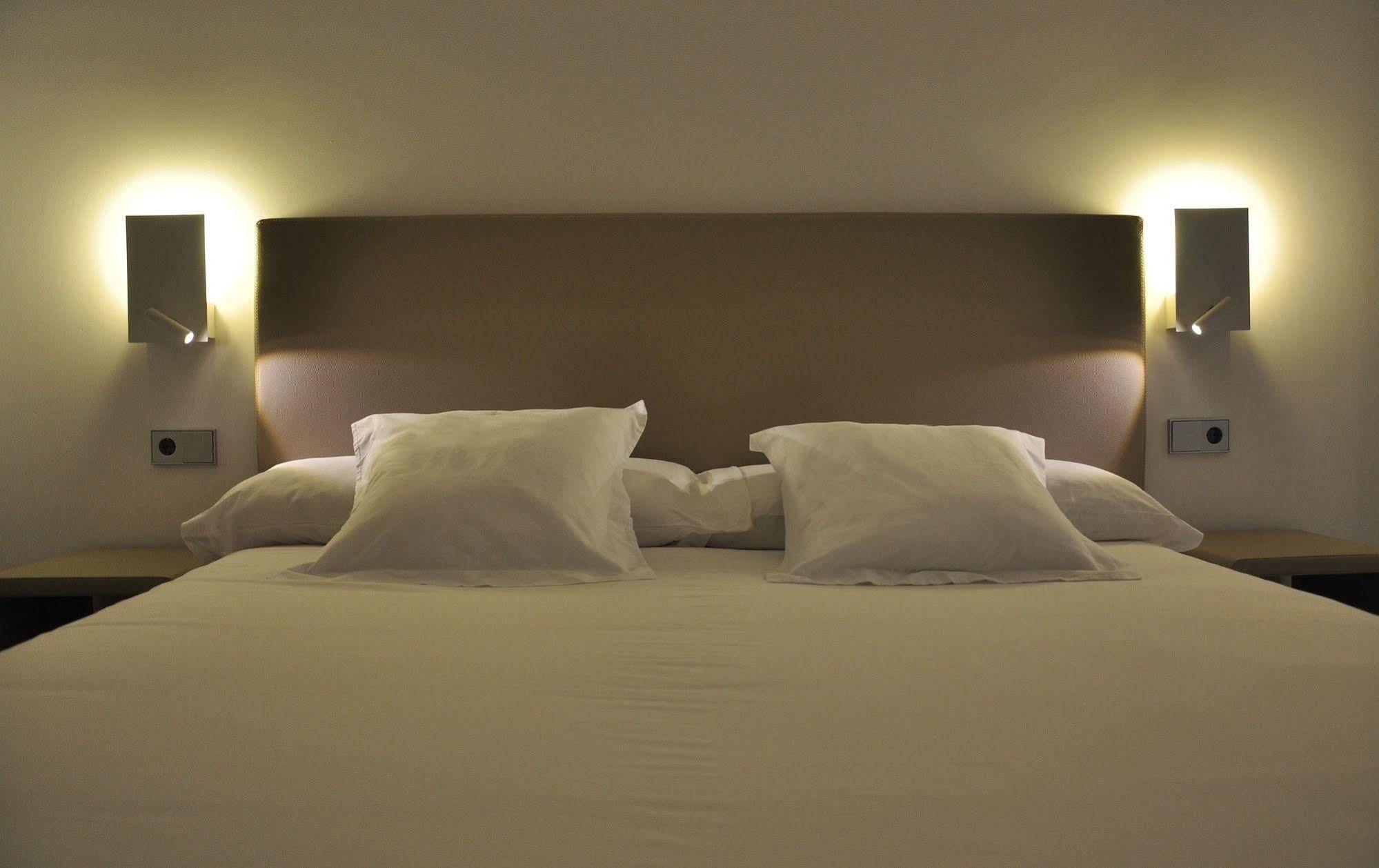 Hotel B-llobet Sun & Confort
