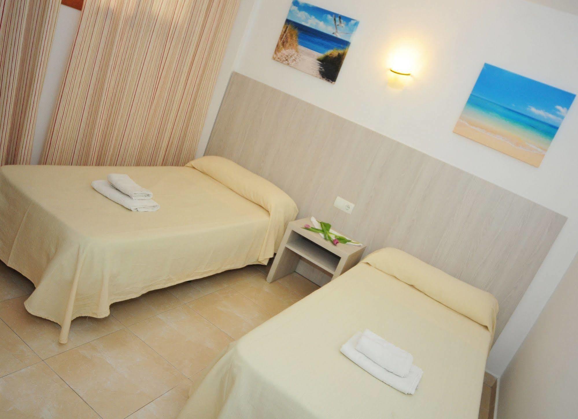 Hotel Avenida - Mc 3*