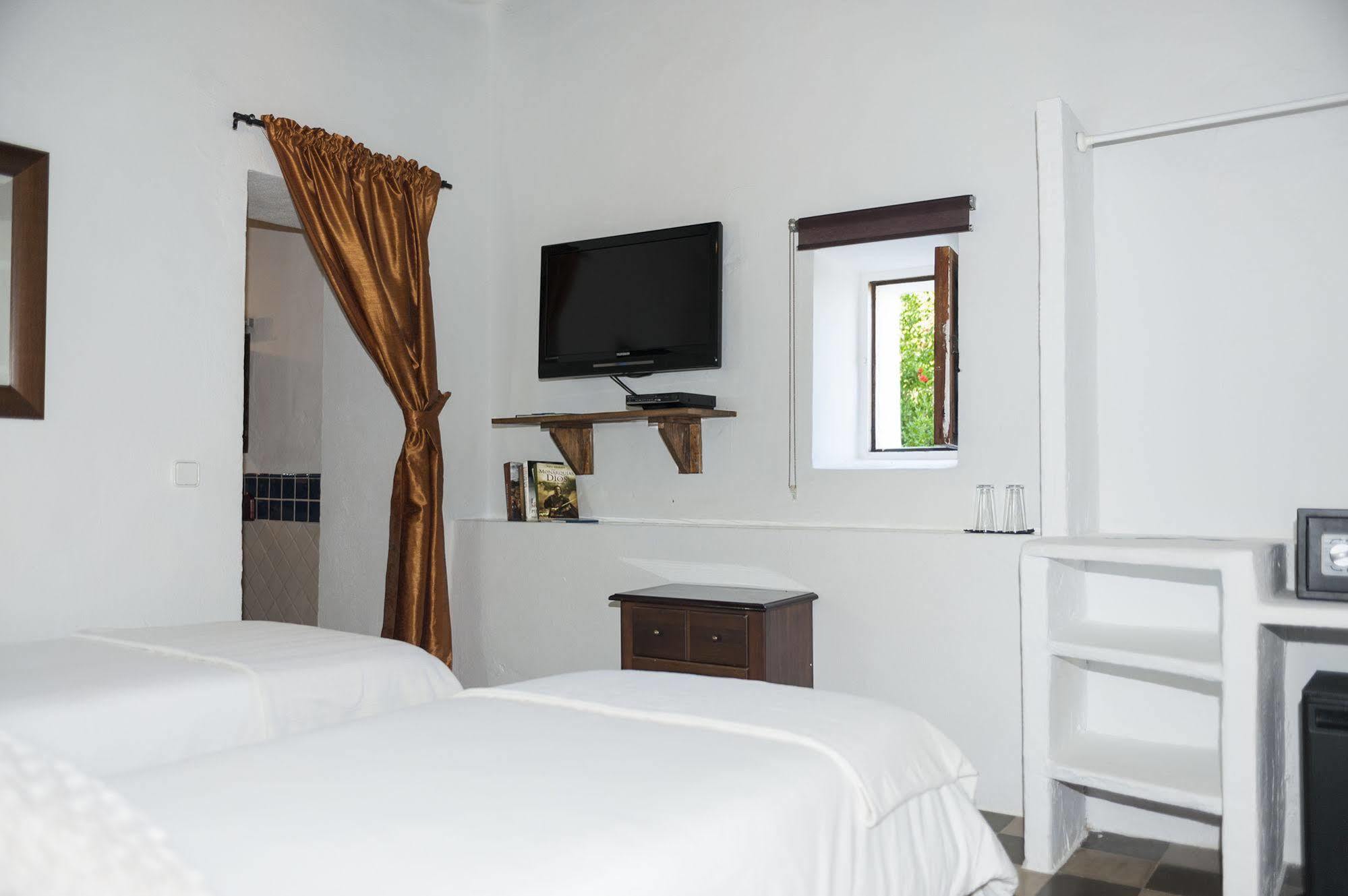 Marquet - Adults Only 3* Santa Gertrudis (Ibiza)