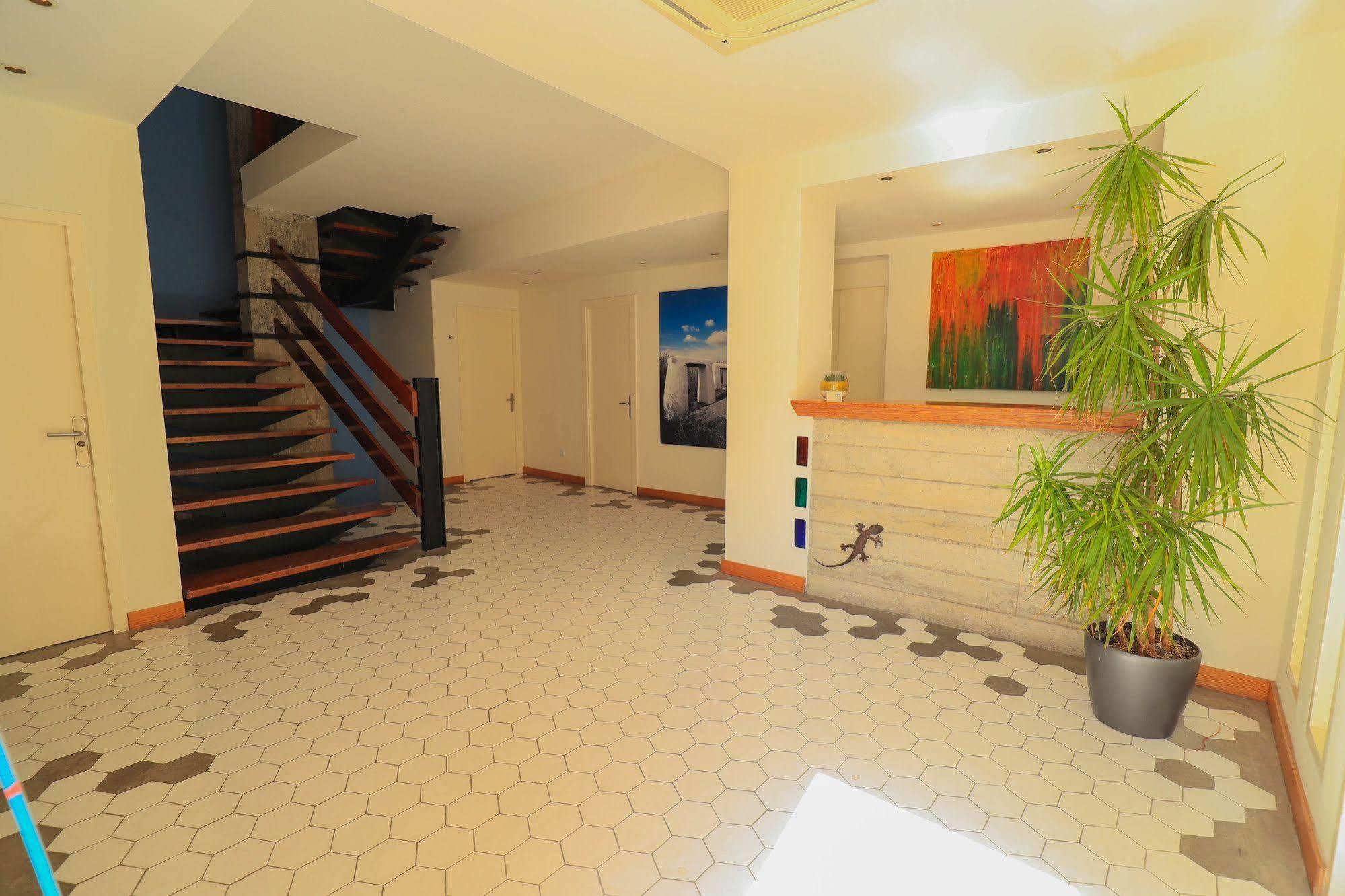 Es Mitjorn Hotel