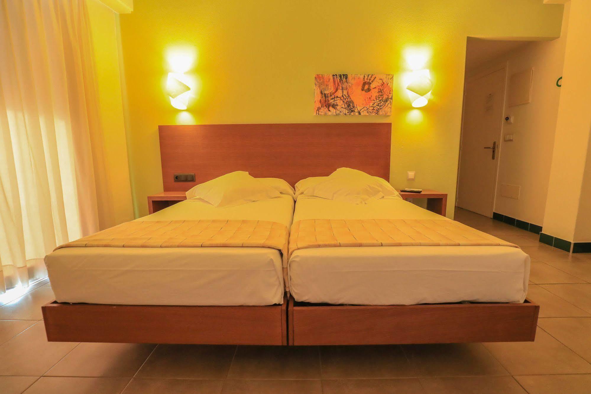 Hotel Es Mitjorn San Antonio (Ibiza)
