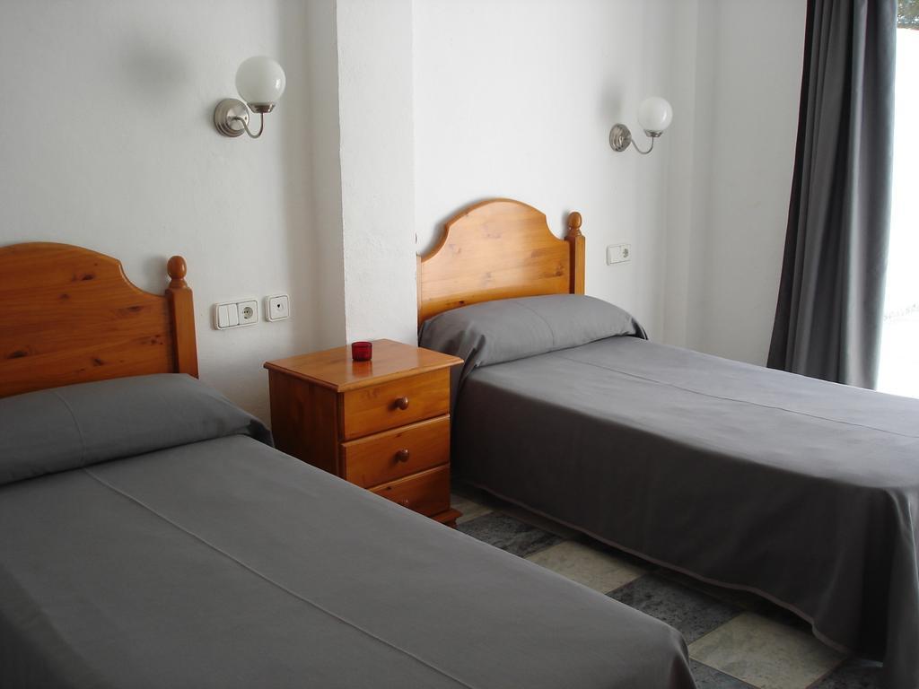 Apartamentos G.P. Junto Al Mar * Portinatx