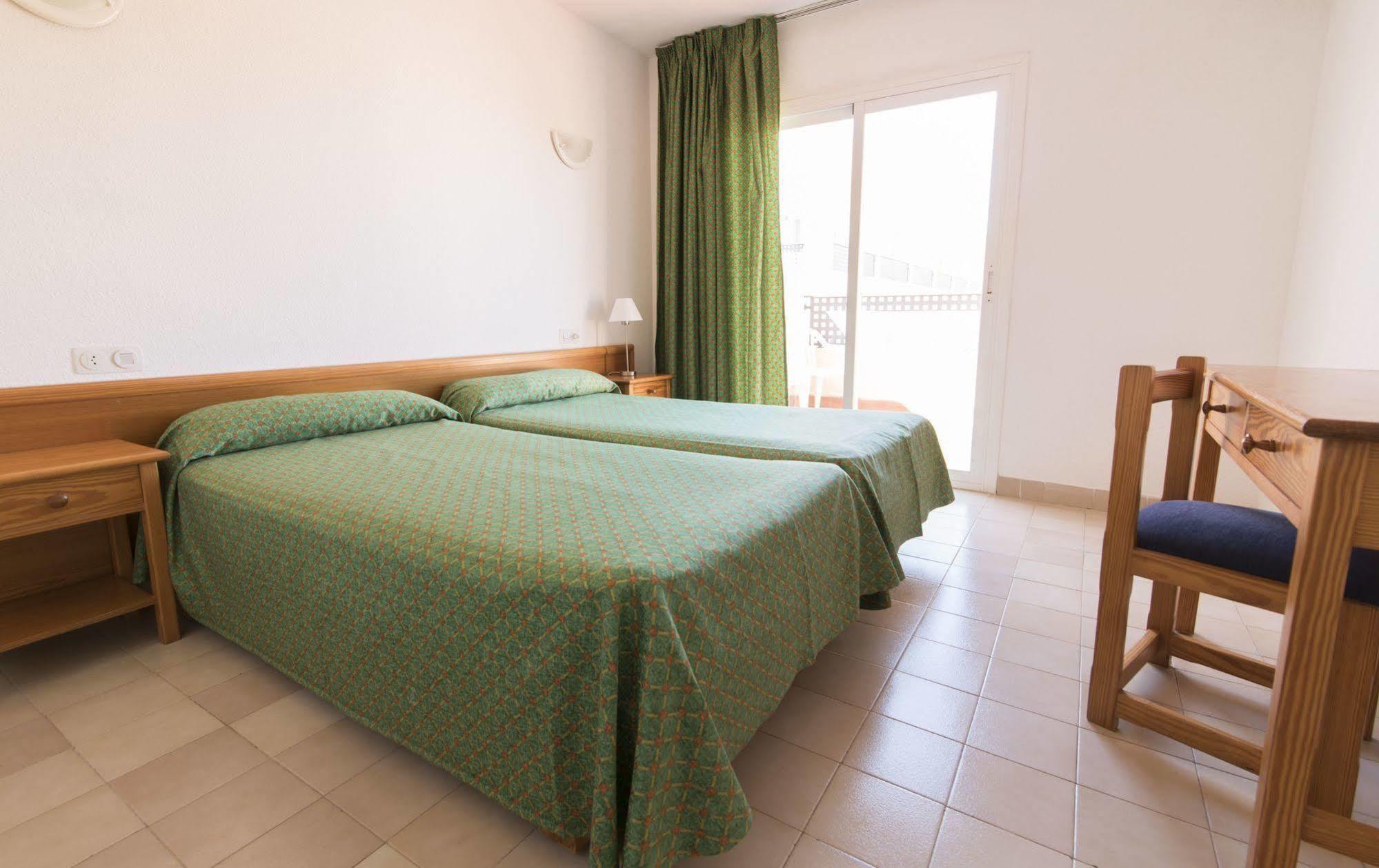 Azuline Sunshine (adults Only) Aparthotel 2*