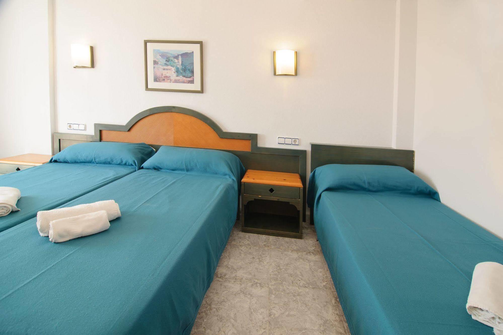 Rosalia Hotel *