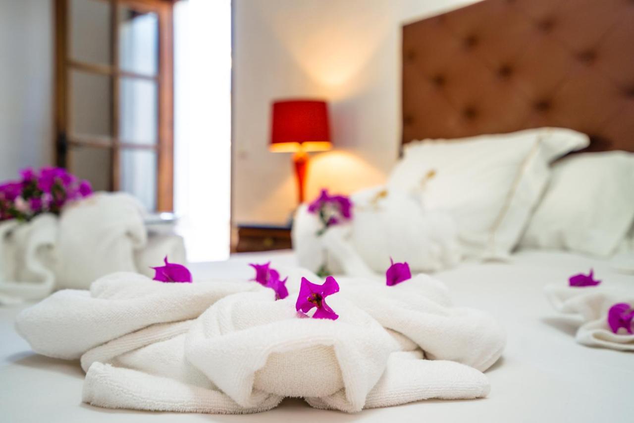 Hotel Pere Lifestyle & 4*