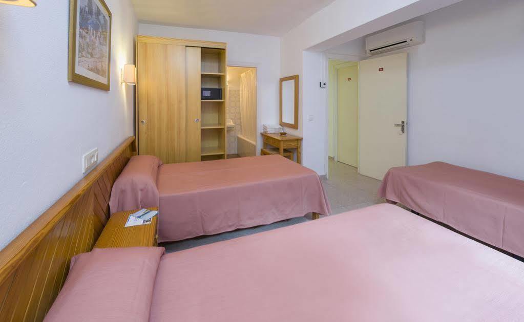 Hostel Roca Sant Antoni de Portmany