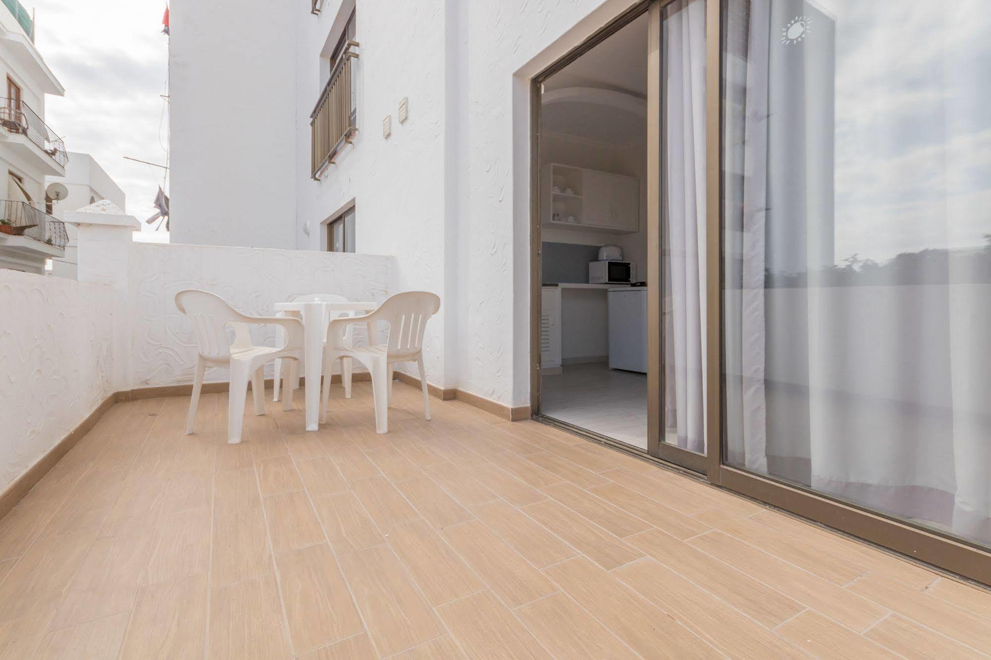 Orosol 2 By Typic Apartment *