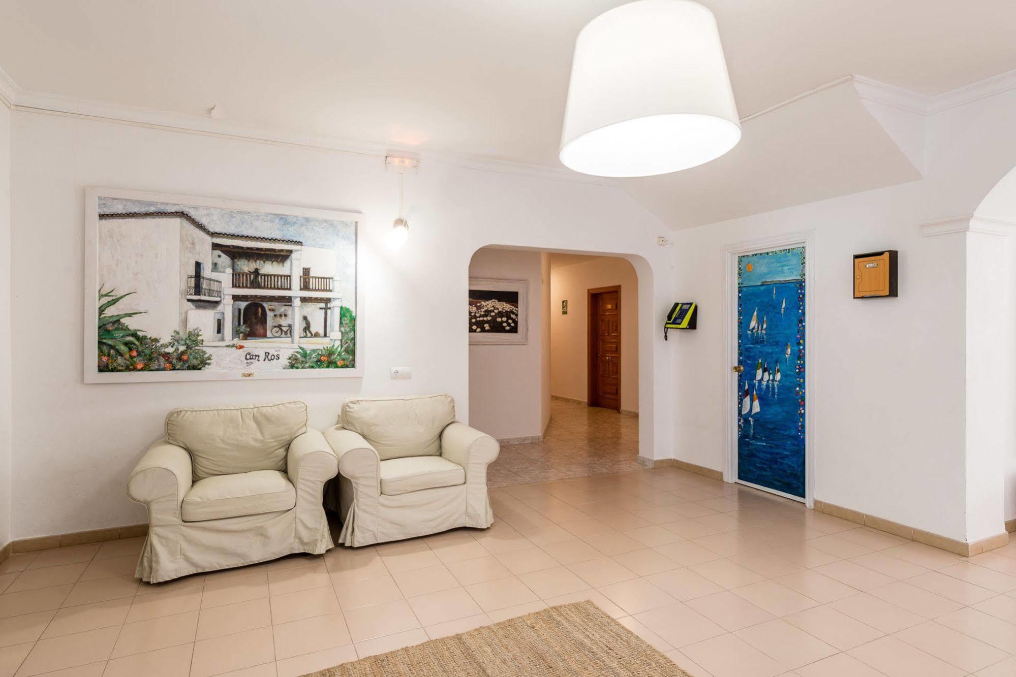 Pierre & Ros Ibiza Apartamento Santa Eulária des Riu