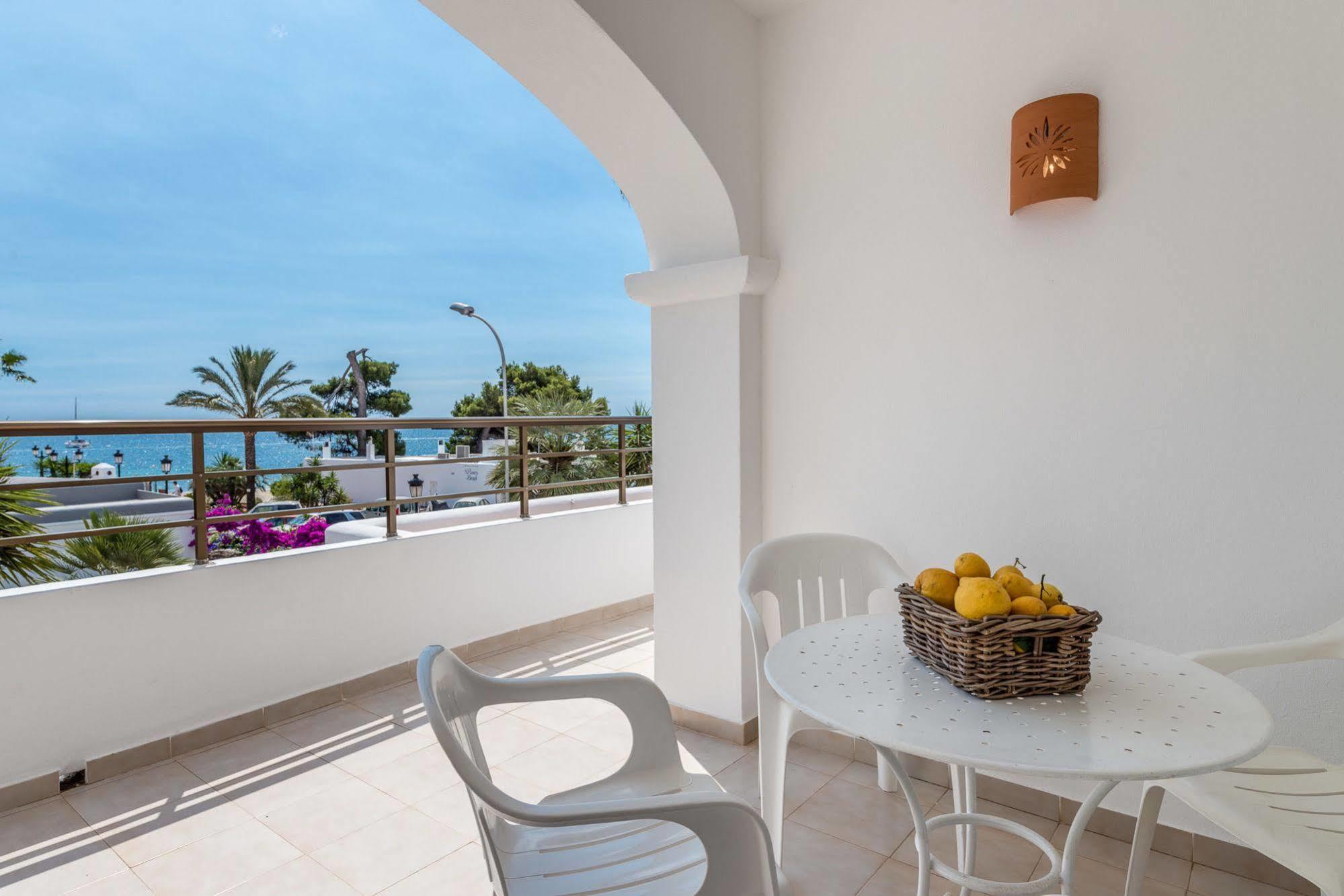 Pierre & Ros Ibiza Apartamento Santa Eulária des Riu