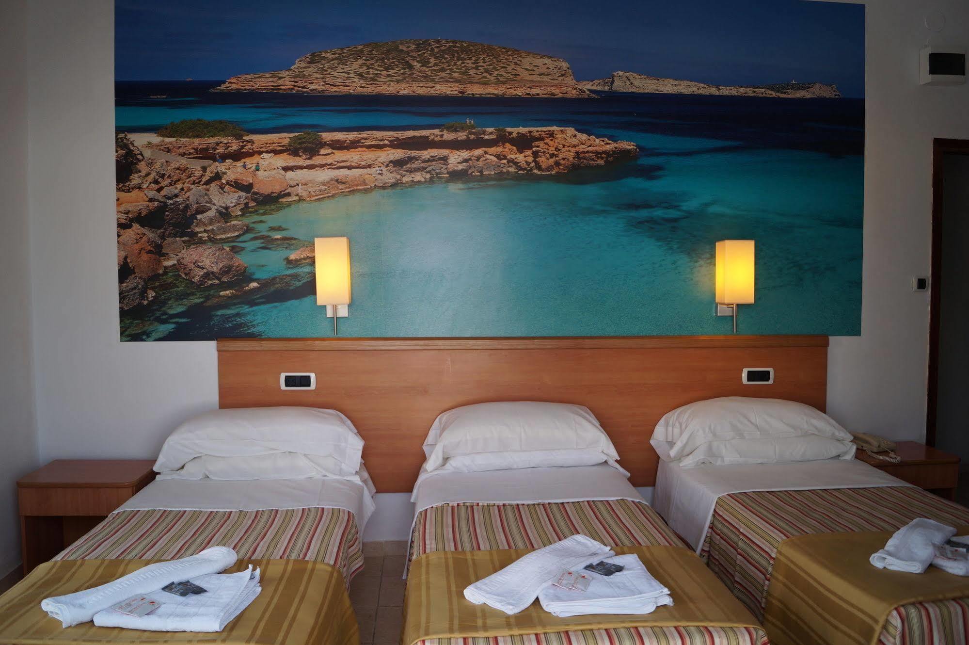 Vedra San Antonio (Ibiza)