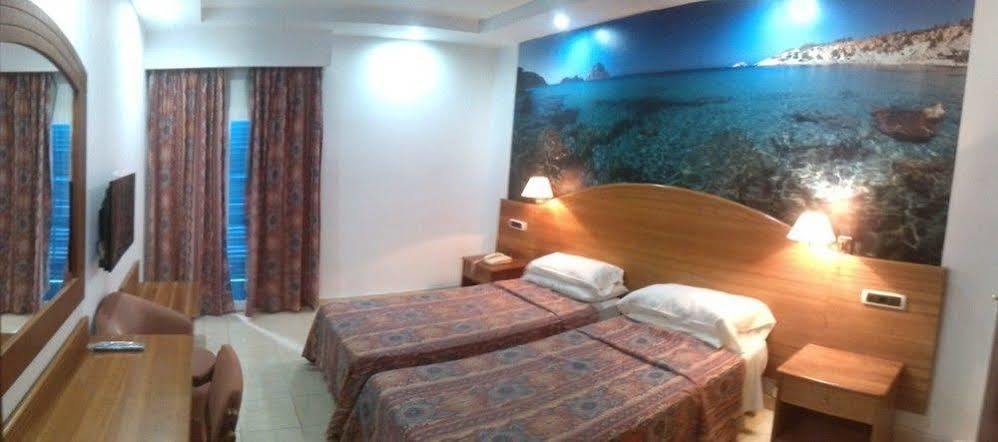 Vedra Hotel *