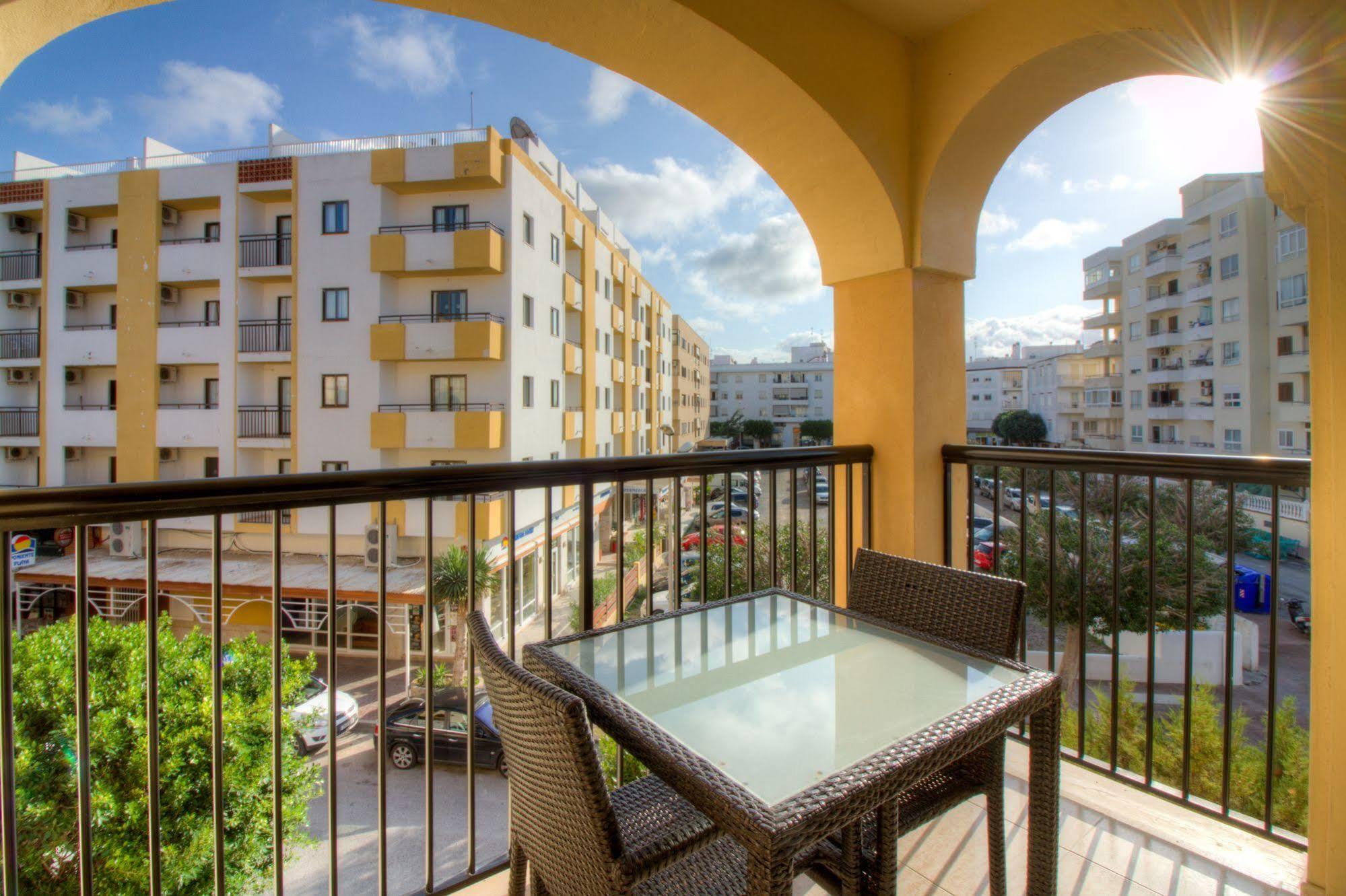 Hotel & Blau Parc 4*