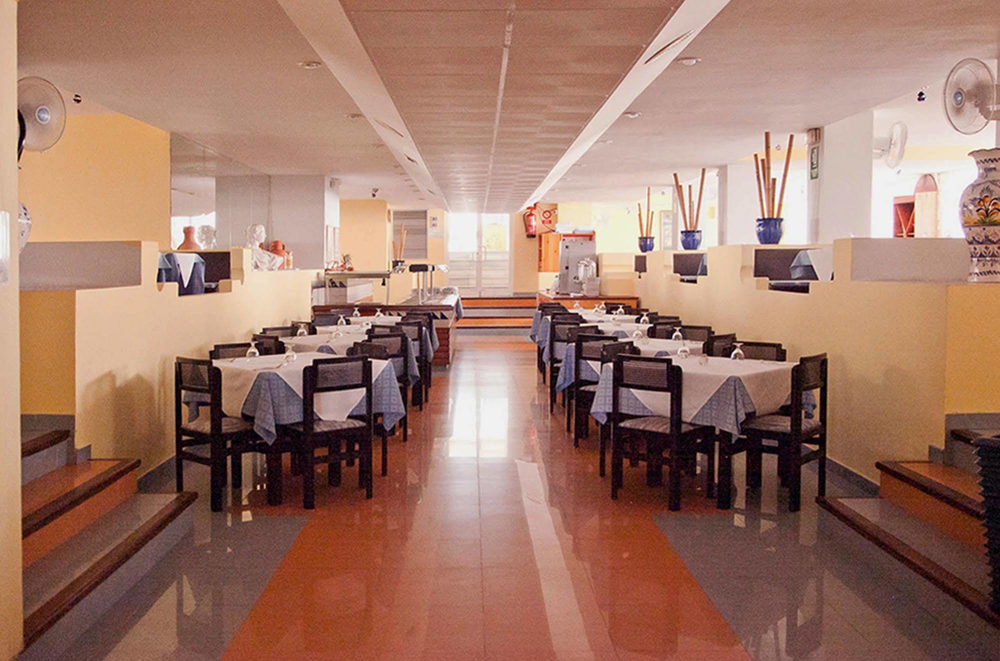 Vibra Isola - Adults Only 3*
