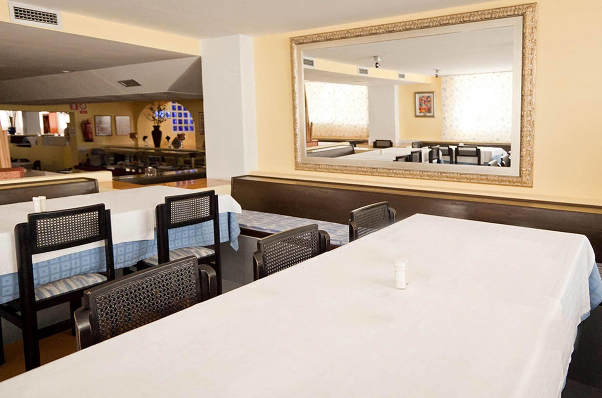 Vibra Isola - Adults Only 3*