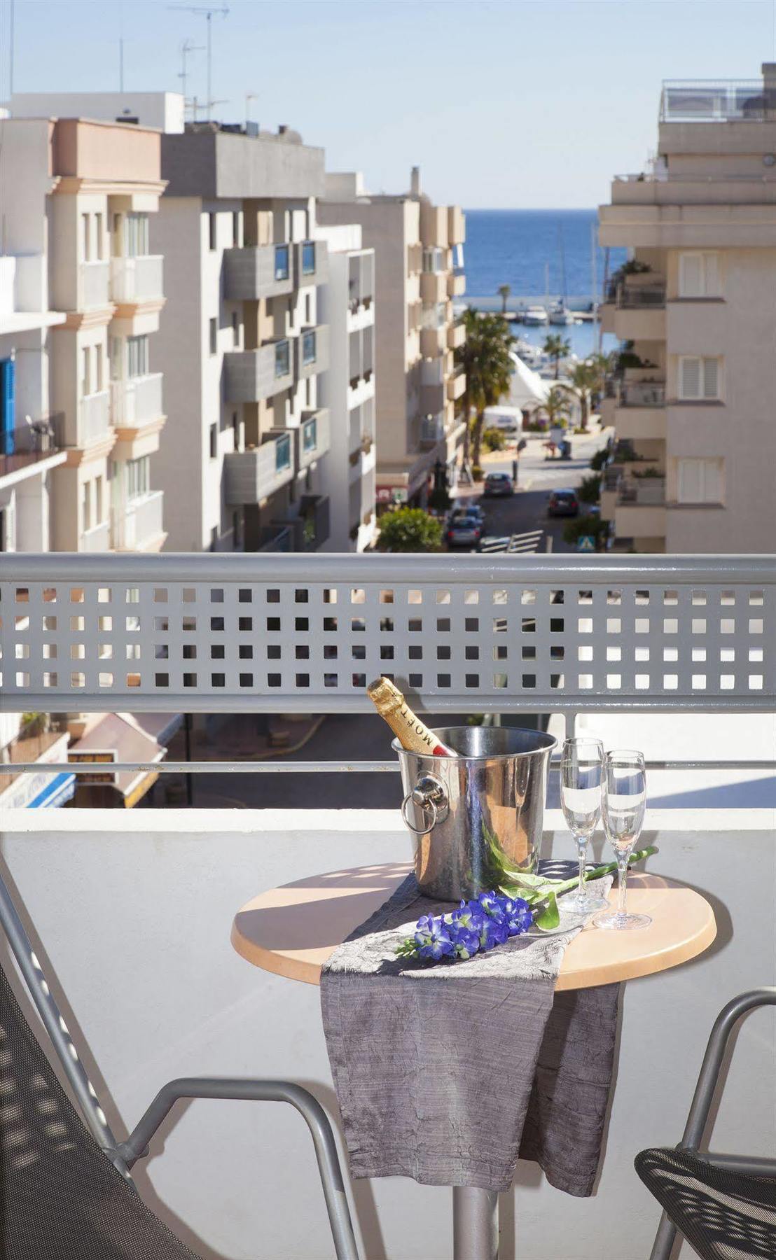 Hotel Parot Santa Eulària des Riu