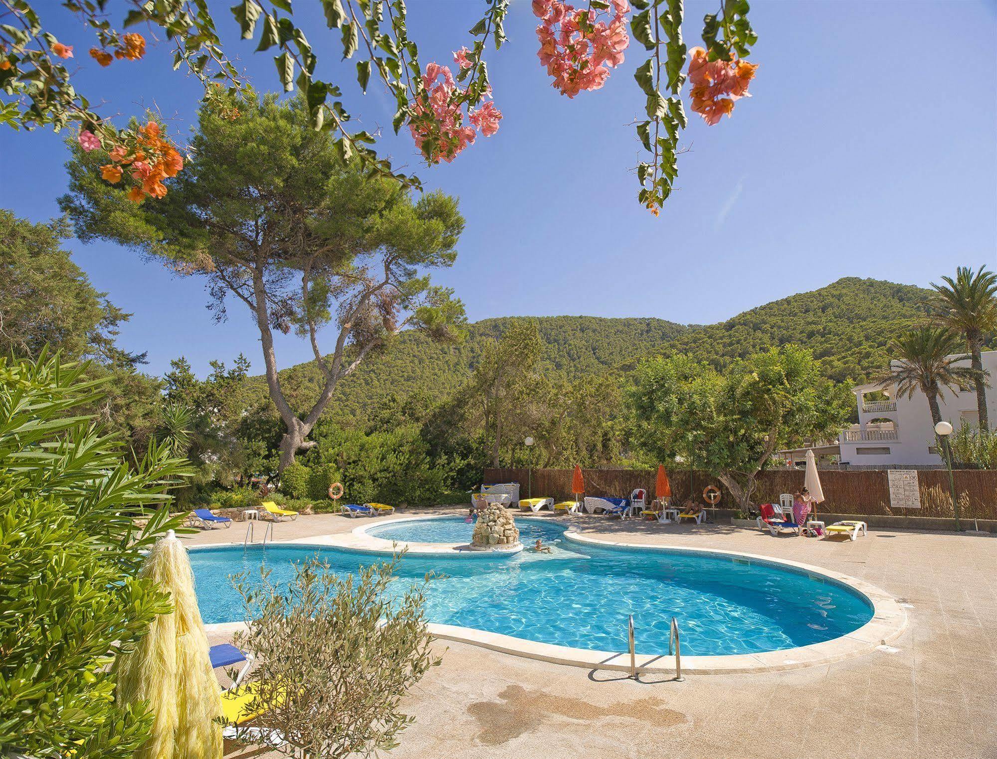 Cala Llonga Apartamento *