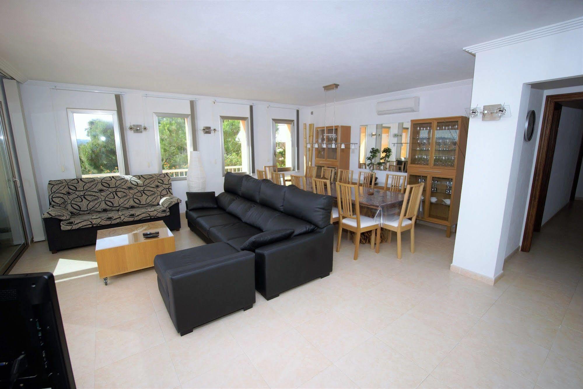 Costa Ibiza Alquiler Anual * Talamanca (Ibiza)