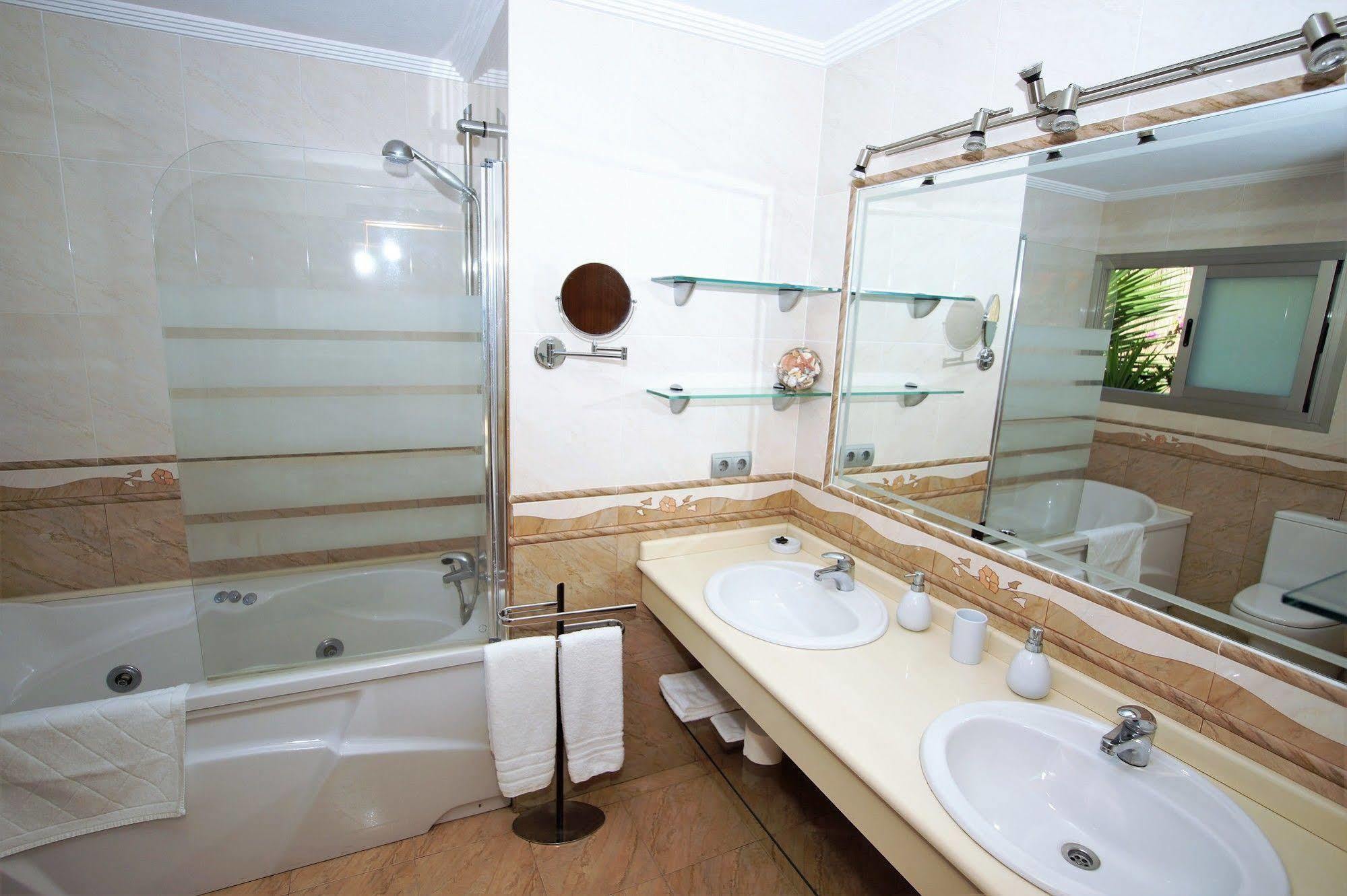 Villa Costa Ibiza Alquiler Anual Talamanca (Ibiza)