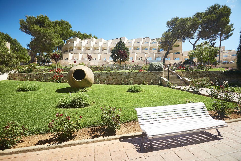 Invisa Club Cala Hotel