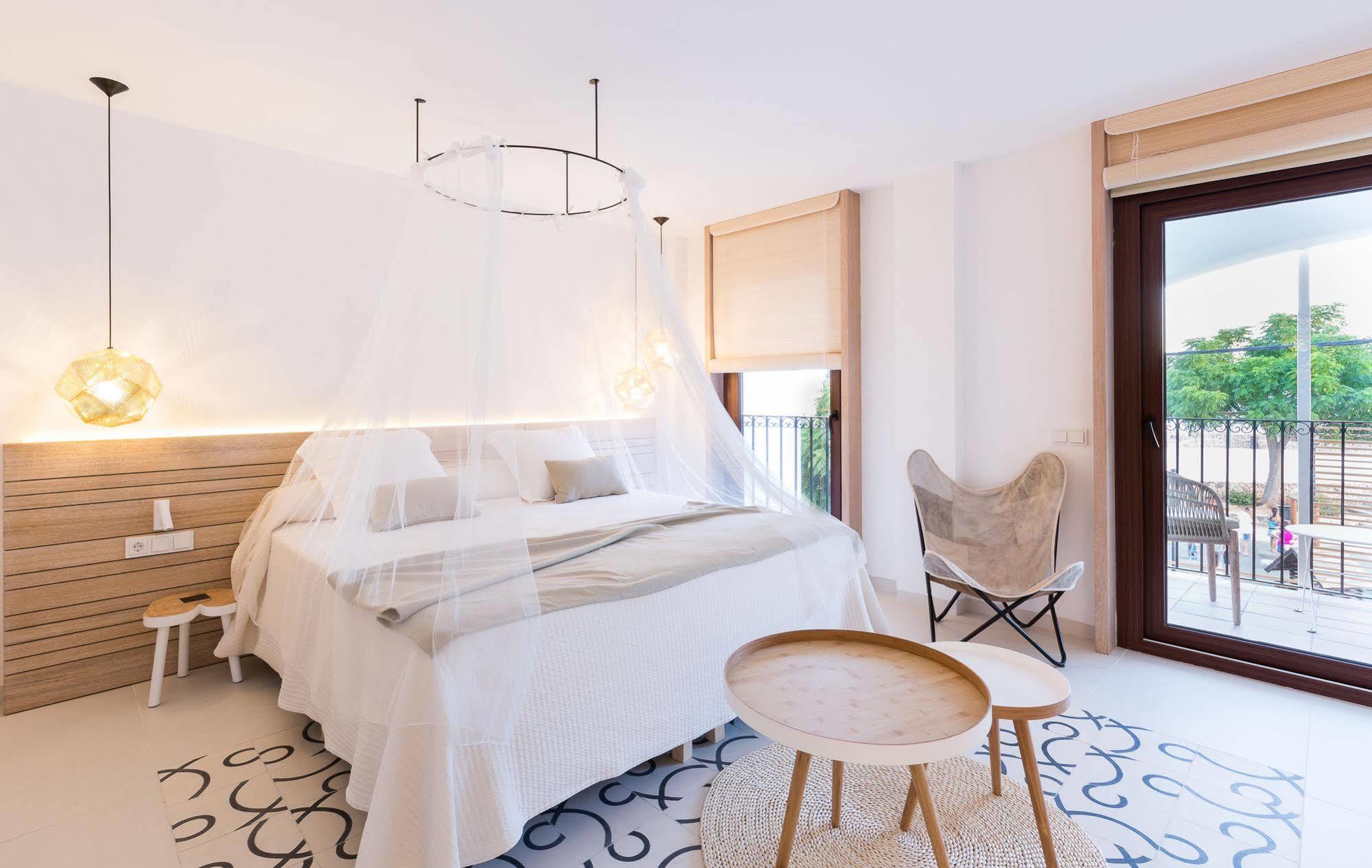 Gatzara Santa Gertrudis 4*