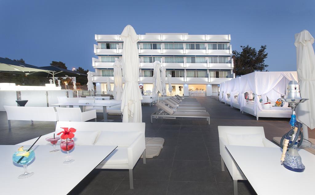 Typic Marina Playa - Adults Only Aparthotel San Antonio (Ibiza)