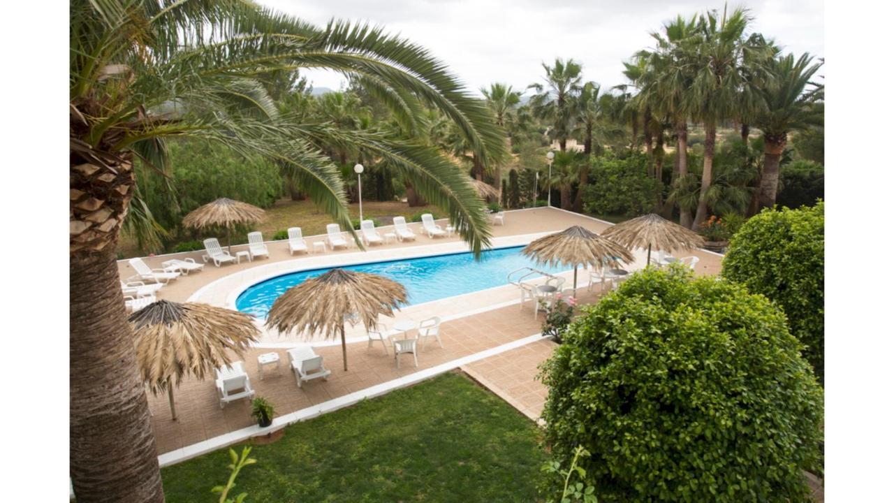 Nieves: Rural Retreat Near *