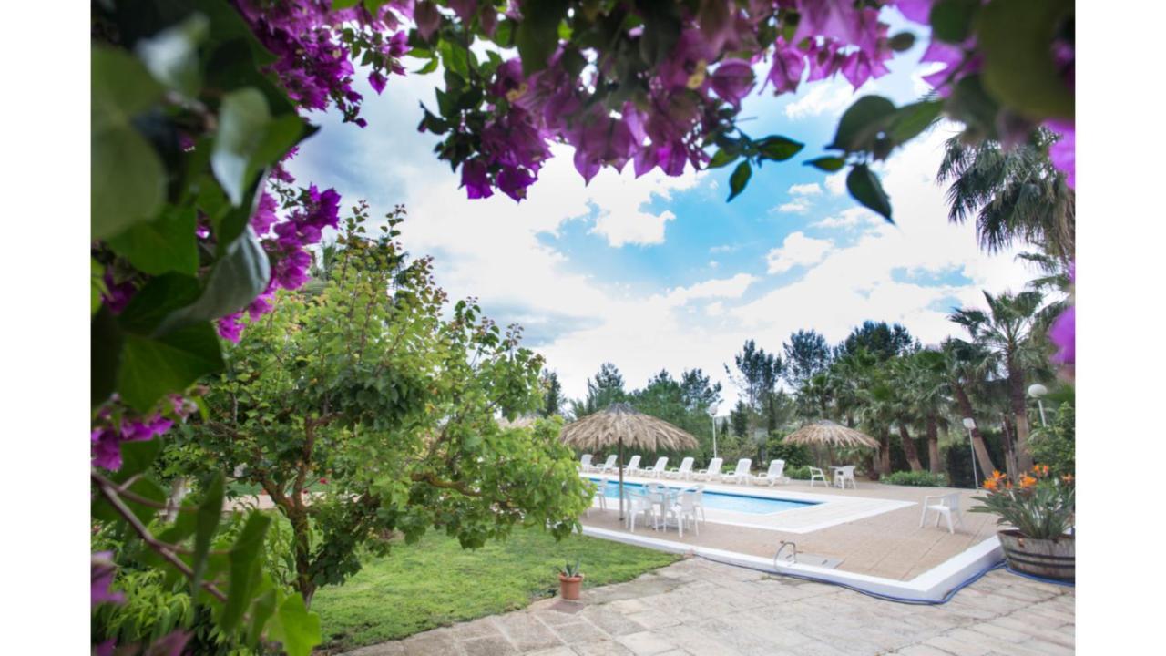 Nieves: Rural Retreat Near *