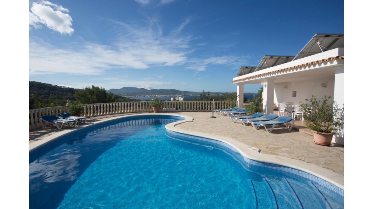 Tunicu Has Amazing Sea Views And Is Located In A Quiet Area Near To San Antonio Villa