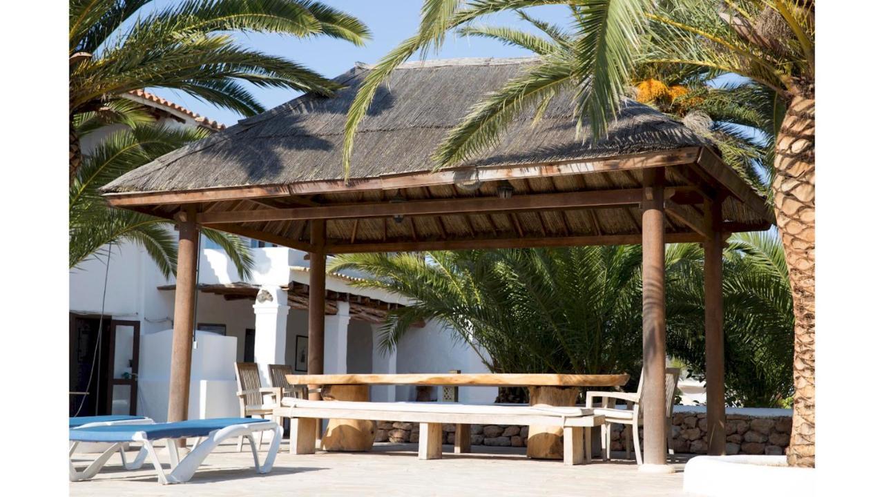 Daniel 5 Mins By Taxi Into Ibiza Town Villa