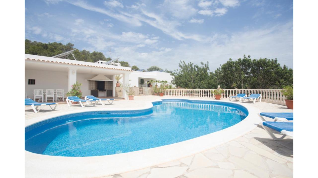 Tunicu Has Amazing Sea Views And Is Located In A Quiet Area Near To San Antonio