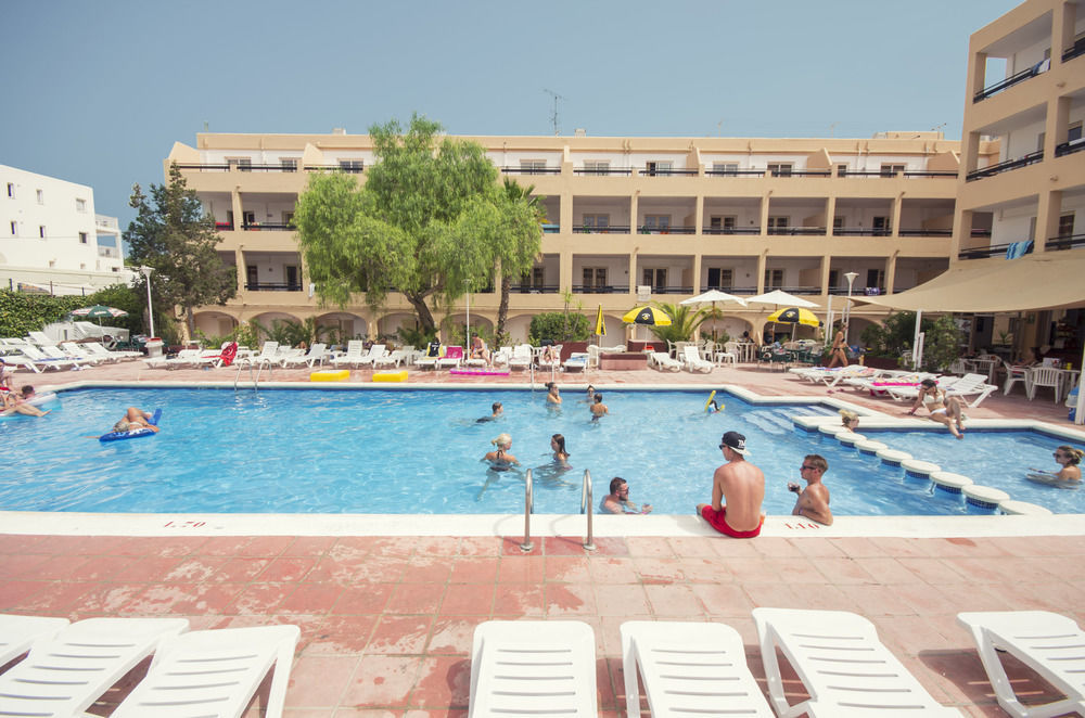 Azuline Sunshine (adults Only) 2*