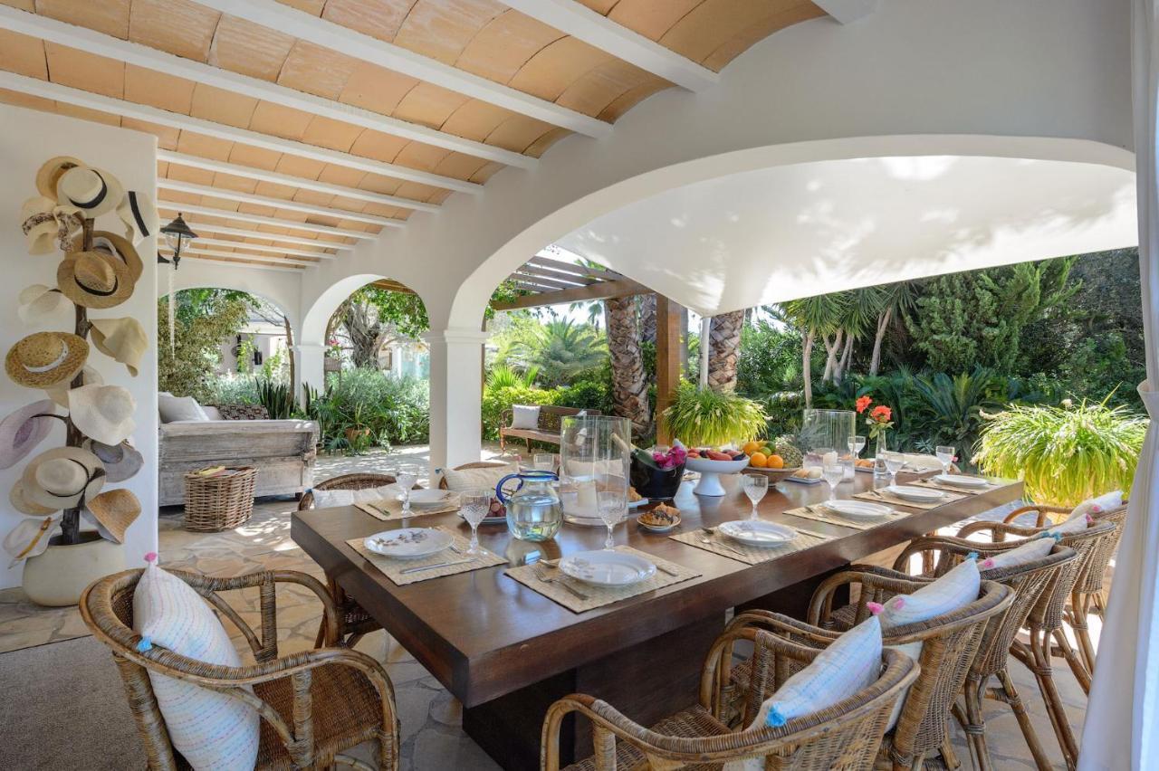 Carmen Morna Villa Santa Eulalia del Río