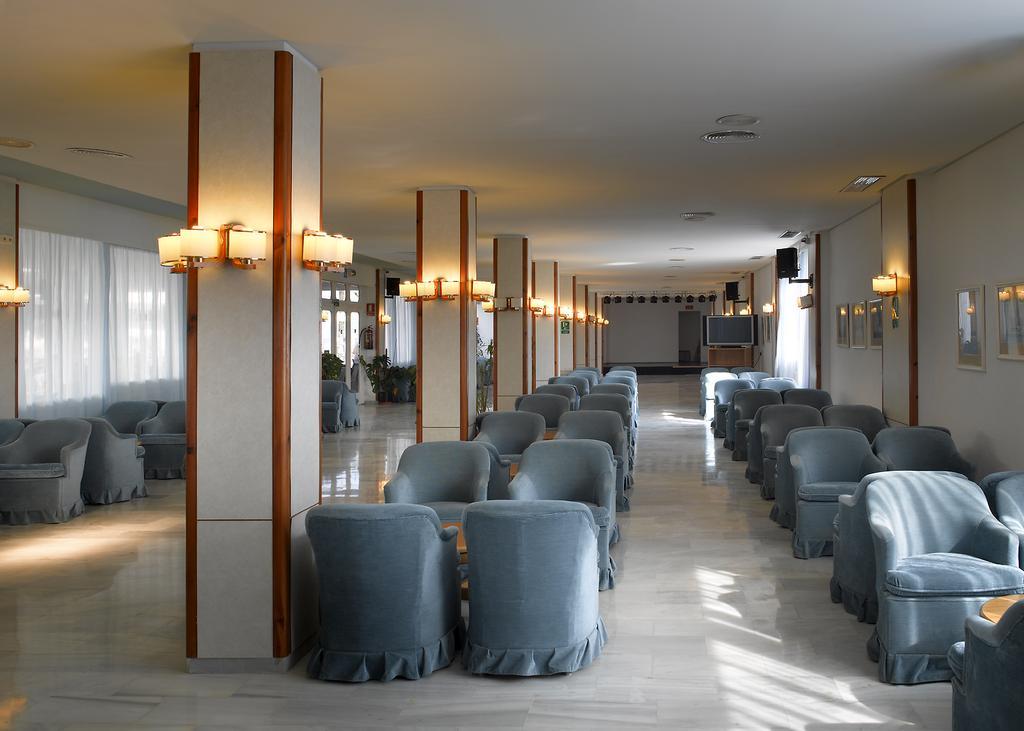 Hotel Grand Palladium White Island & Playa d'en Bossa
