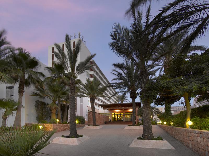 Grand Palladium White Island & Hotel