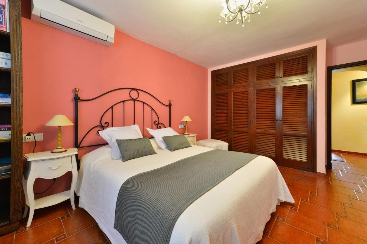 Cana Lucia Villa