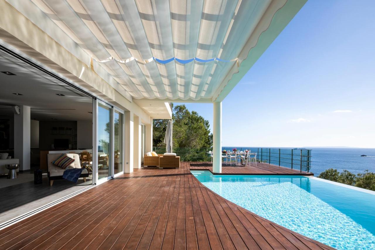 Villa Infinity -amazing Luxury 3 Pools & Jacuzzi *