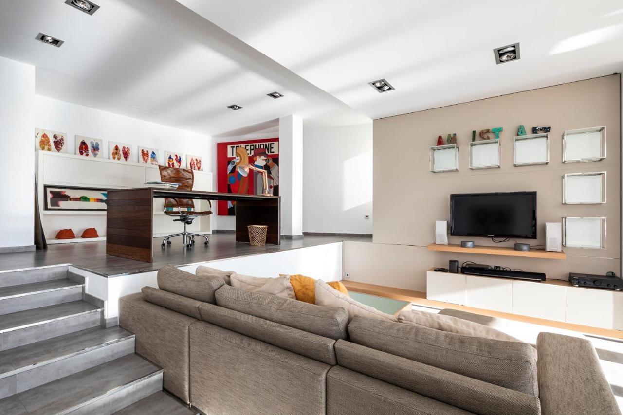 Villa Infinity -amazing Luxury 3 Pools & Jacuzzi Roca Llisa