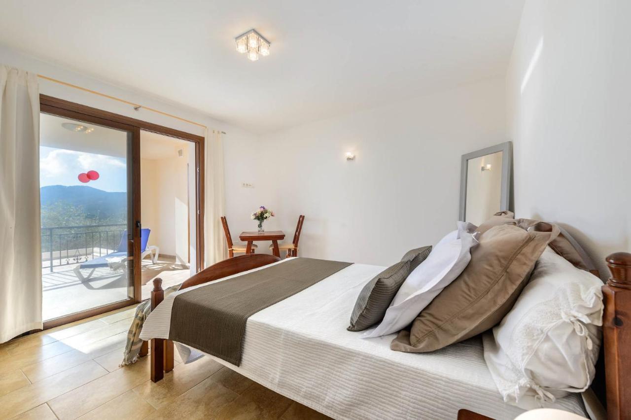 Aiguees Blanques Holiday home Es Figueral