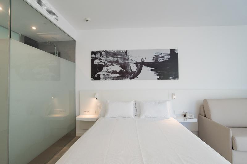 Els Pins Hotel