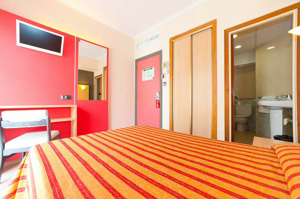 The Red By Ibiza Feeling - Adults Only Hotel