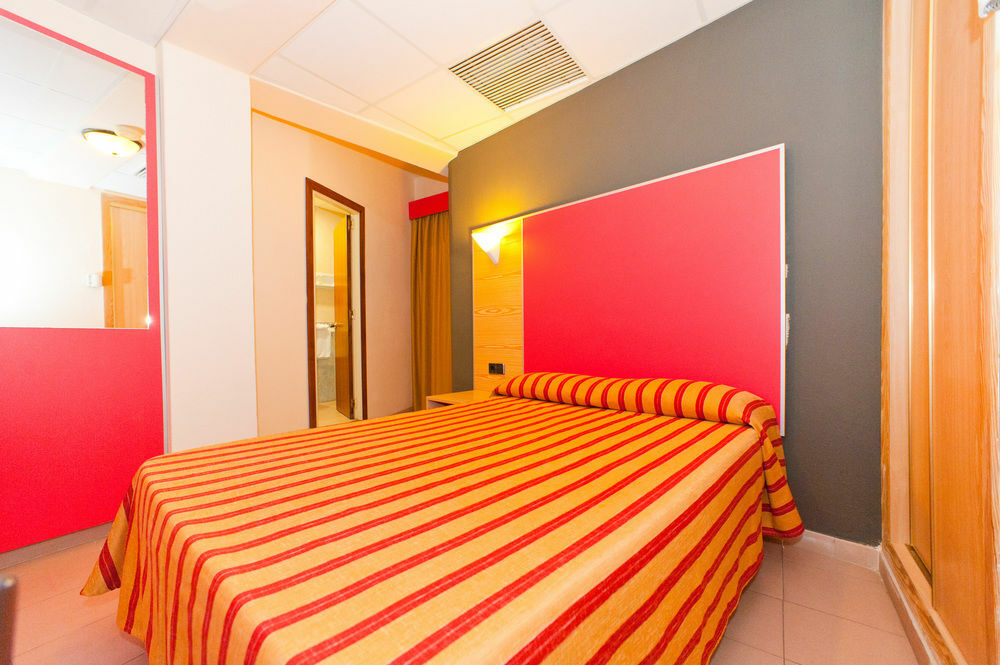 The Red By Ibiza Feeling - Adults Only Sant Antoni de Portmany