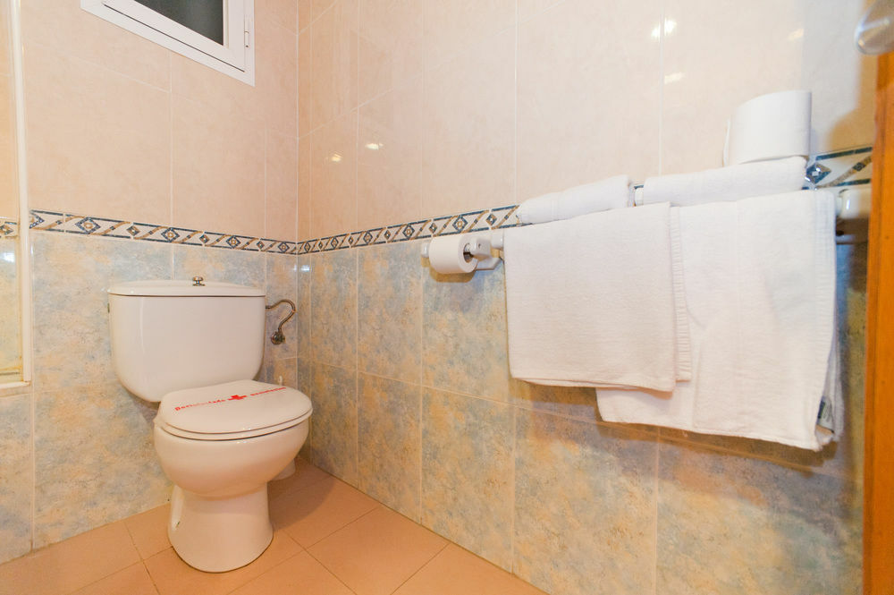 Hotel The Red By Ibiza Feeling - Adults Only 2*