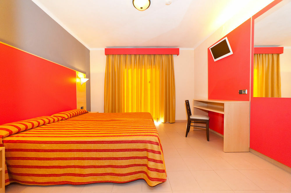 The Red By Ibiza Feeling - Adults Only Hotel Sant Antoni de Portmany