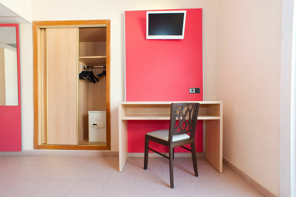The Red By Ibiza Feeling - Adults Only 2* Sant Antoni de Portmany