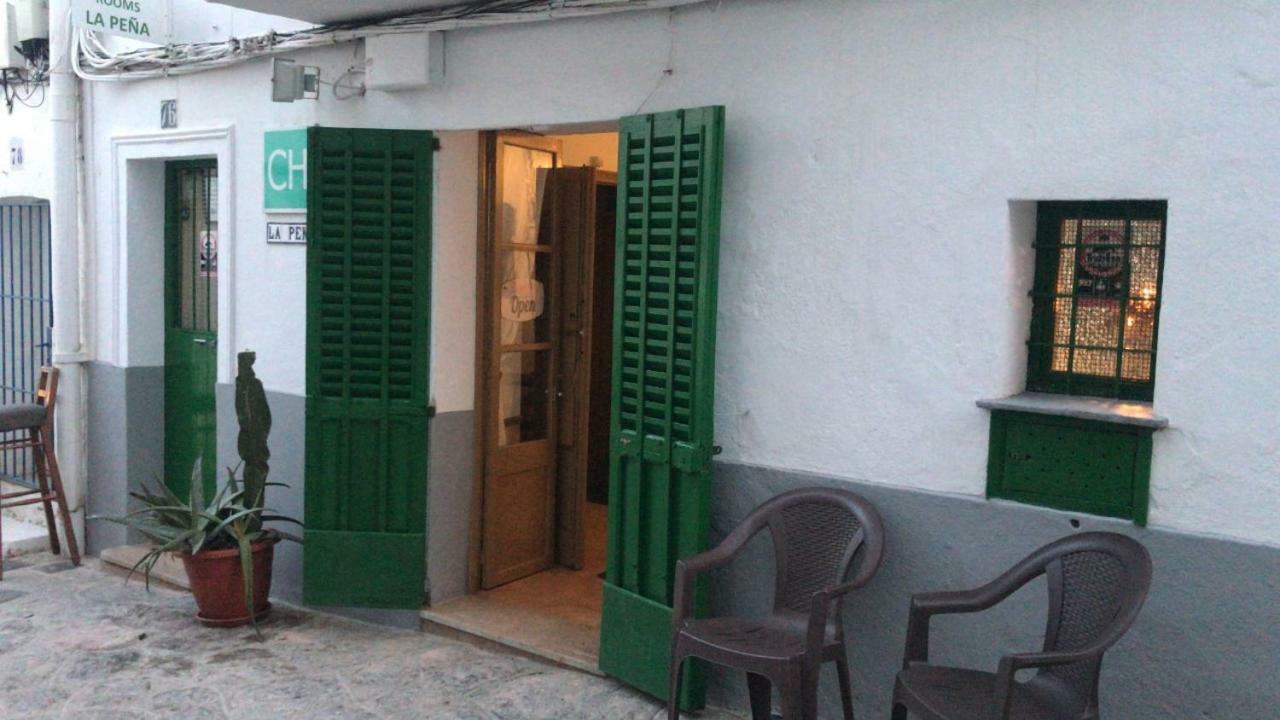 Casa De Huespedes La Pena 2*