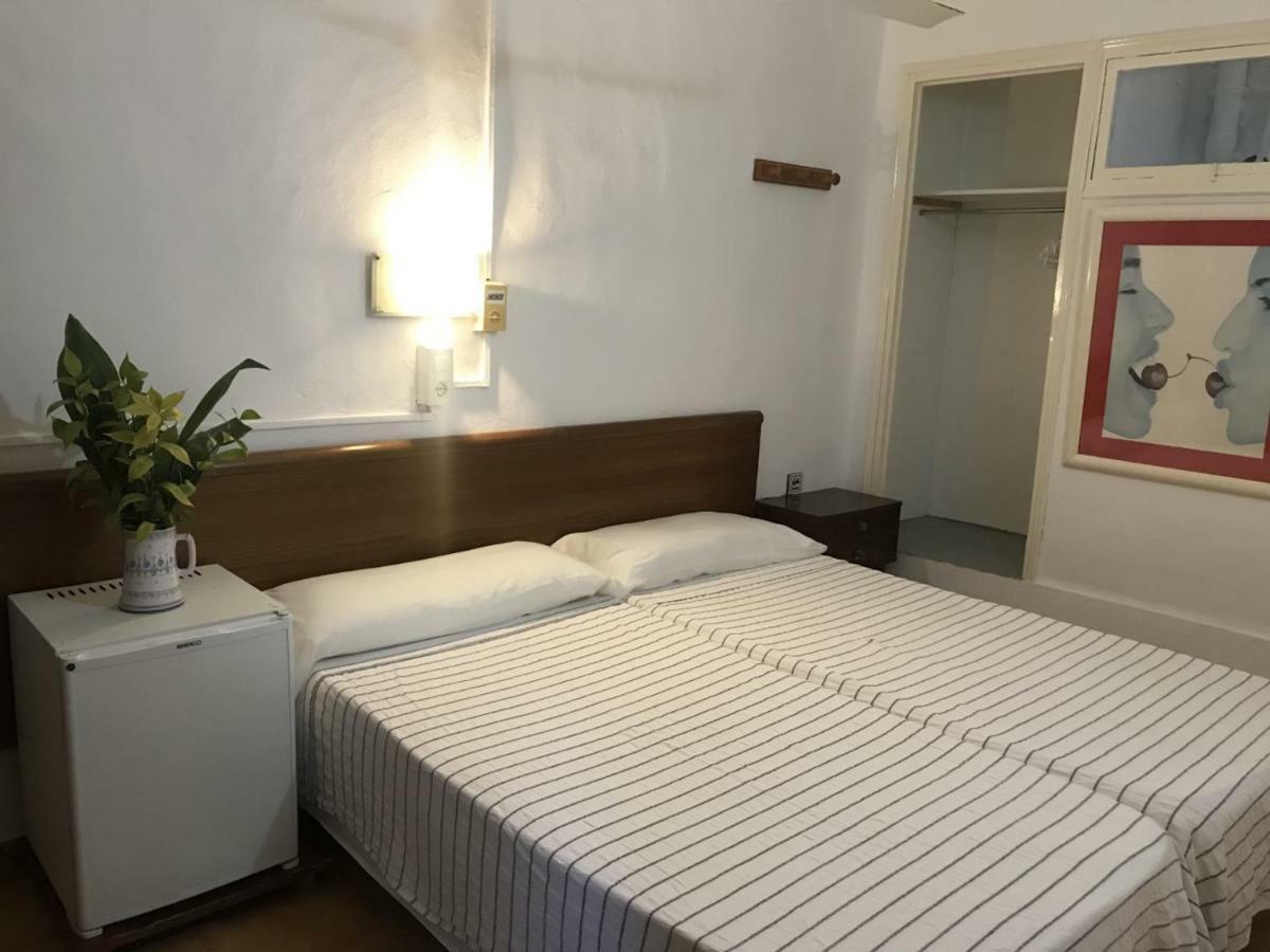 Casa De Huespedes La Pena Guest house Ibiza Town