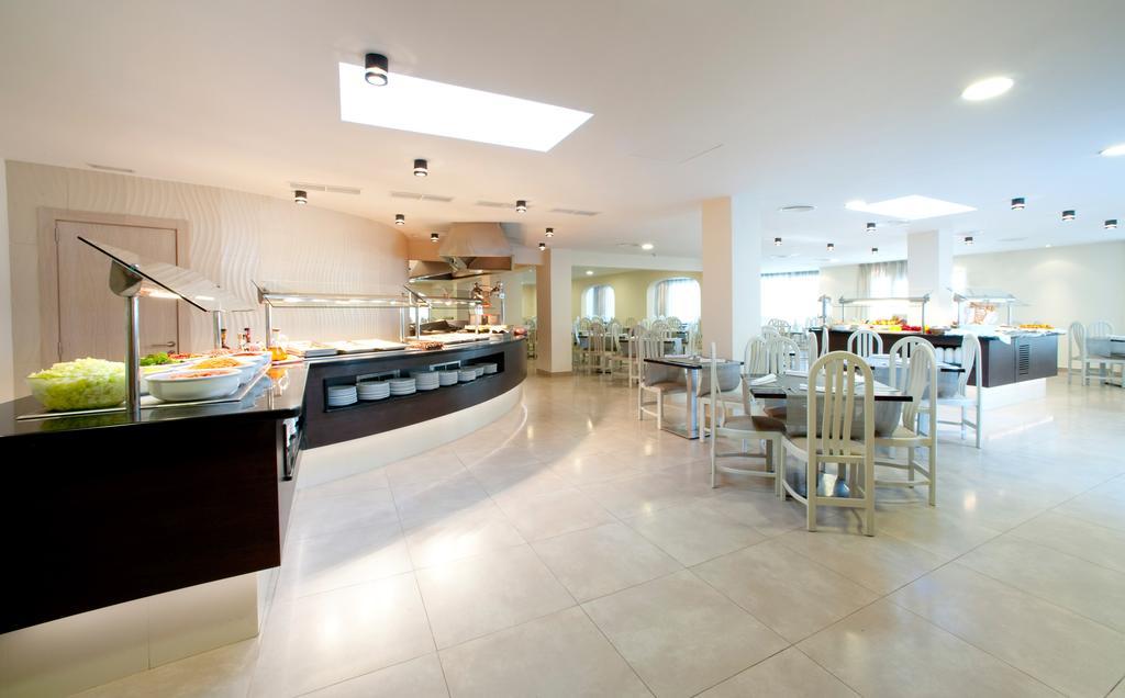 Hotel Grupotel Ibiza - Adults Only Portinatx